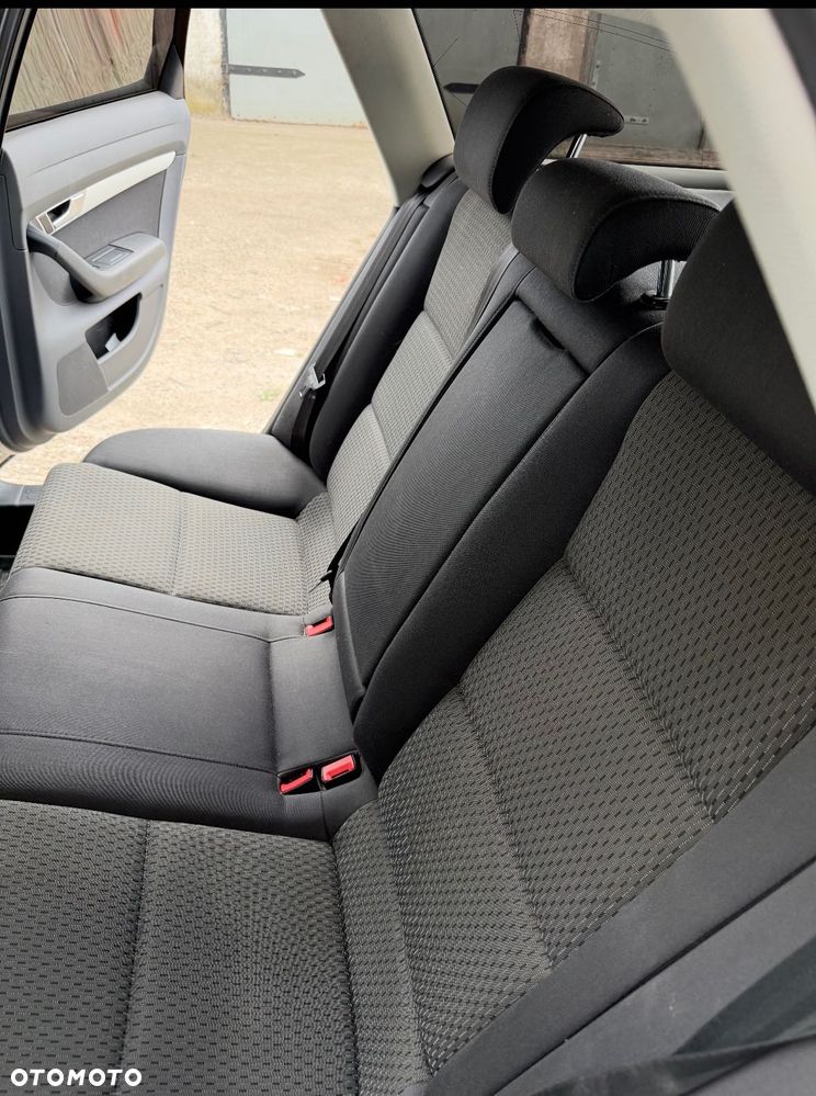 Audi A6 Avant - 8