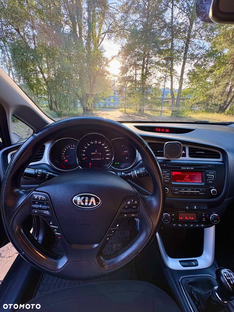 Kia Ceed 1.6 GDI Business Line - 8