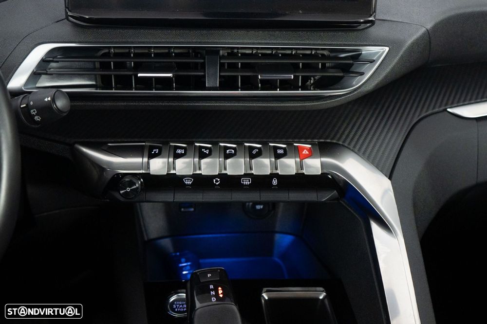 Peugeot 5008 1.2 PureTech Allure EAT8 - 25