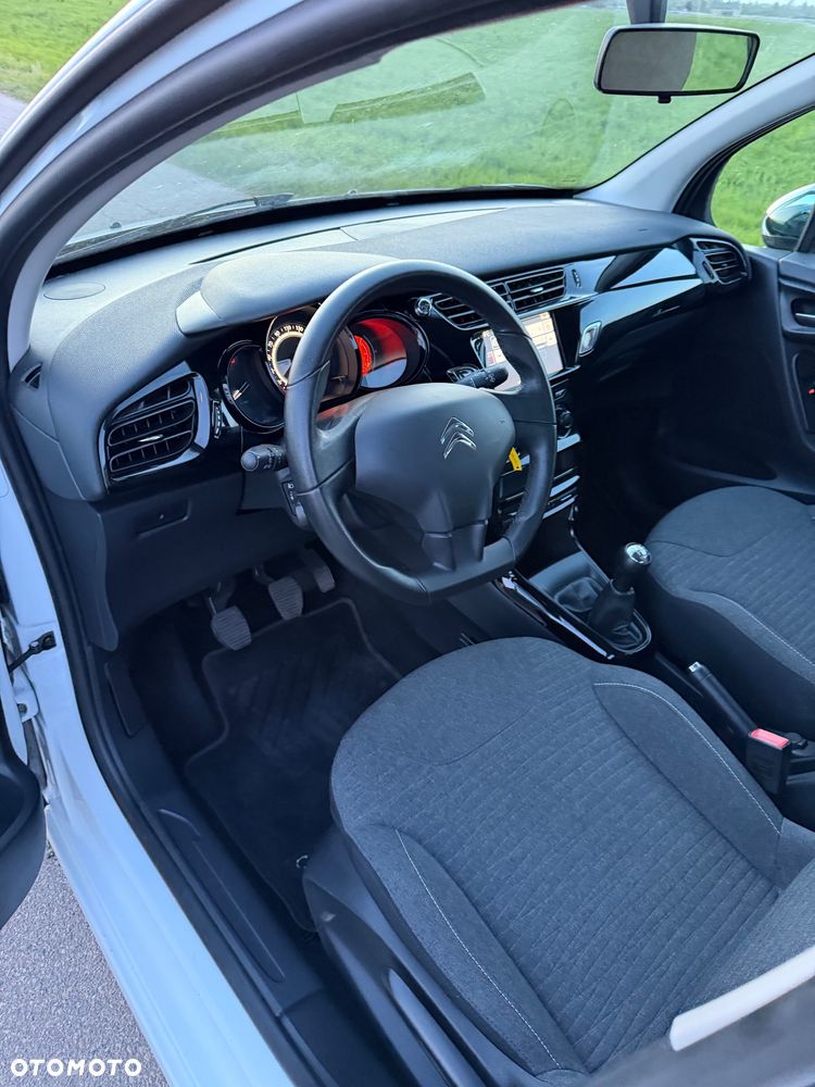 Citroën C3 Pure Tech (VTi) 82 Exclusive - 14