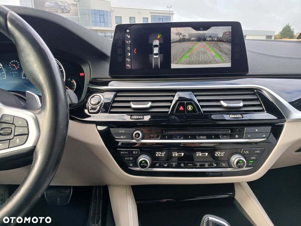 BMW Seria 5 540i xDrive M Sport sport - 25