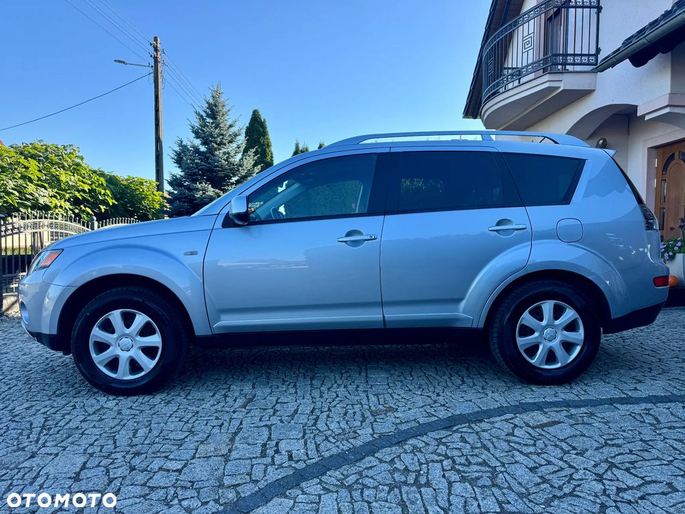 Mitsubishi Outlander 2.4 4WD CVT Instyle - 8
