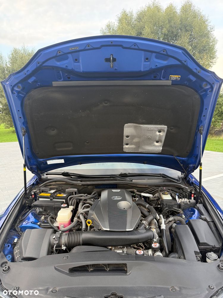 Lexus IS 200t / 300 F Sport - 7