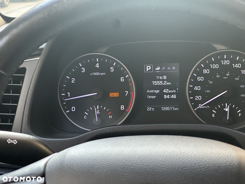 Hyundai Elantra - 21