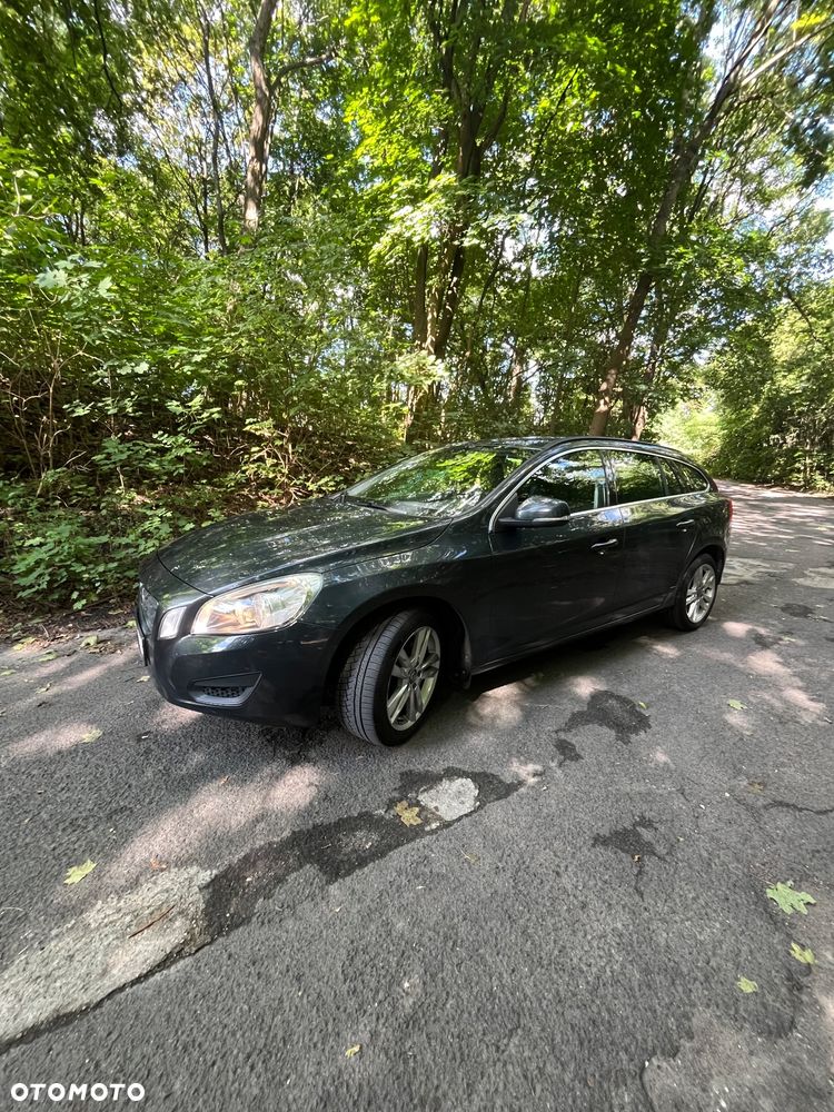 Volvo V60 D2 - 4
