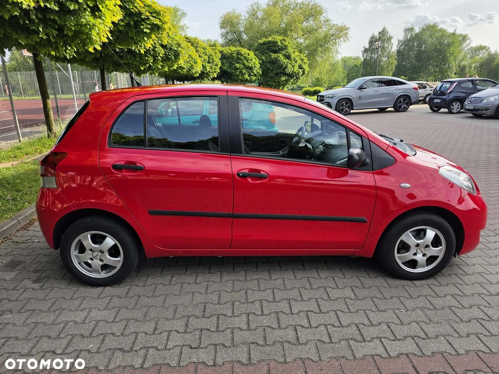 Toyota Yaris 1.0 Luna A/C - 3
