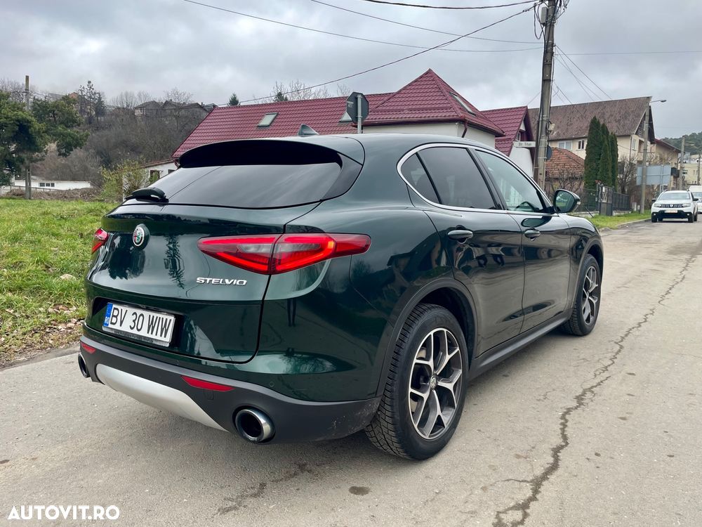 Alfa Romeo Stelvio 2.0 Turbo 16V AT8-Q4 - 7