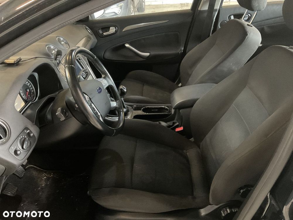 Ford Mondeo 2.0 Titanium - 2