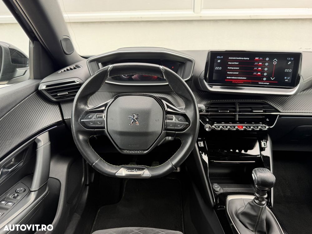 Peugeot 2008 1.2 PureTech Turbo S&S GT-Line - 9