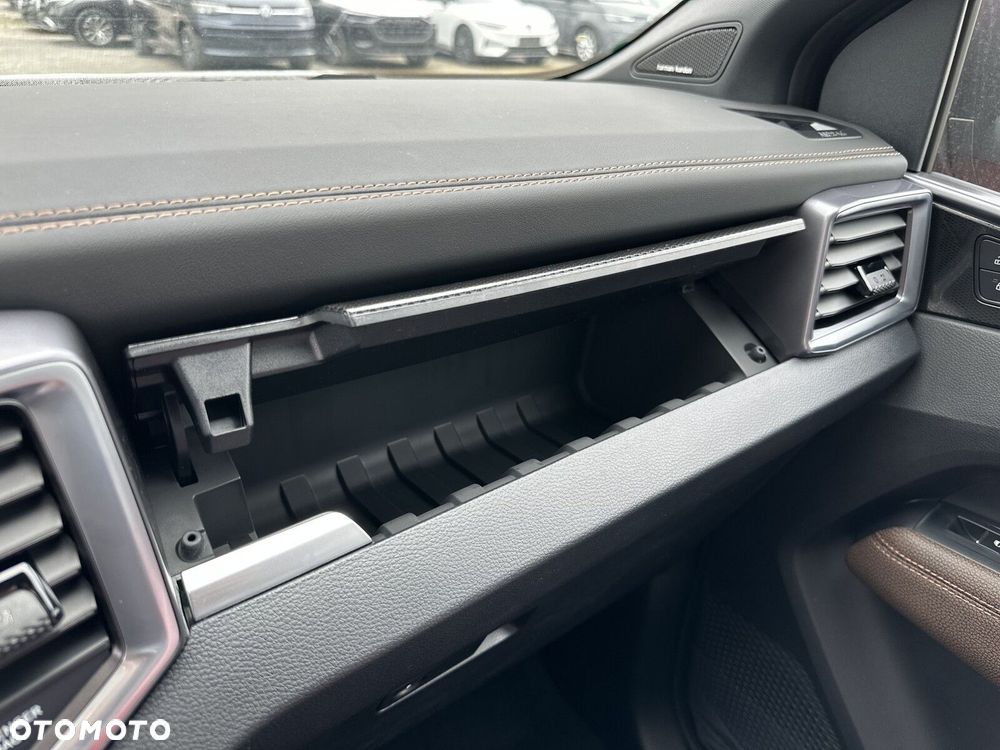 Volkswagen Amarok - 39