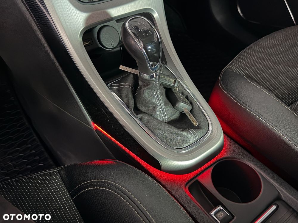 Opel Astra 1.4 Turbo ecoFLEX Start/Stop Innovation - 37