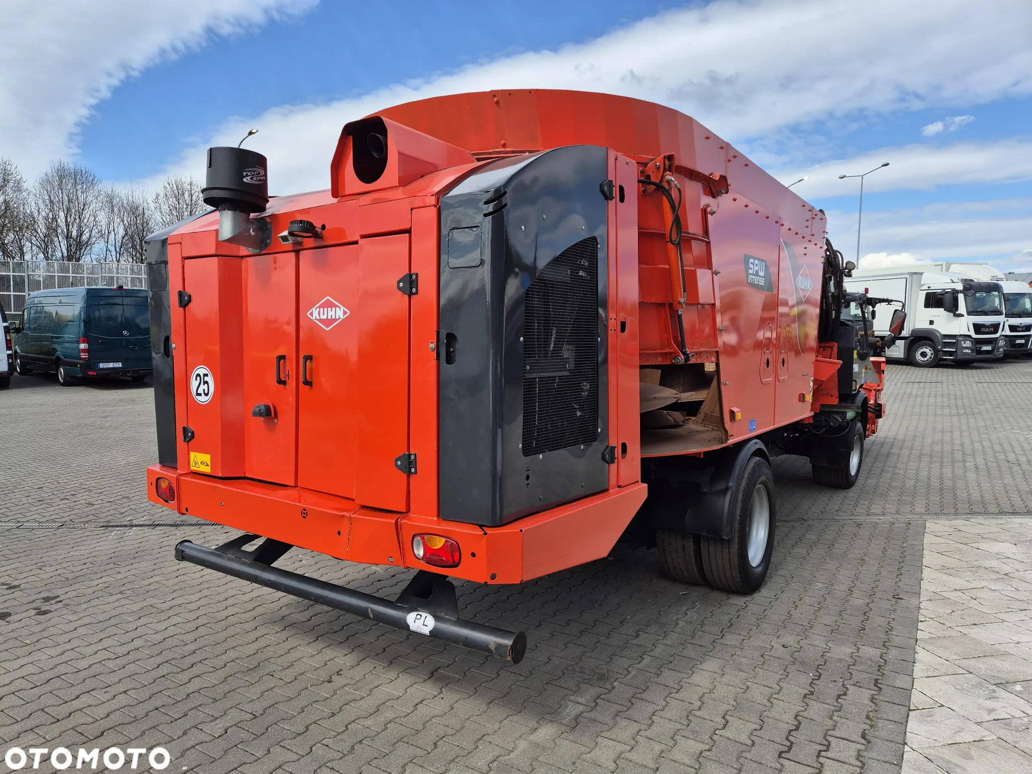 Kuhn SPW 22 INTENSE / WÓZ DO PRZEWOZU PASZY  / PIERWSZY WŁASCICIEL / AŻ 22m3 POJEMOŚCI! / MOZLIWY TRANSPORT / 224 KM! - 12