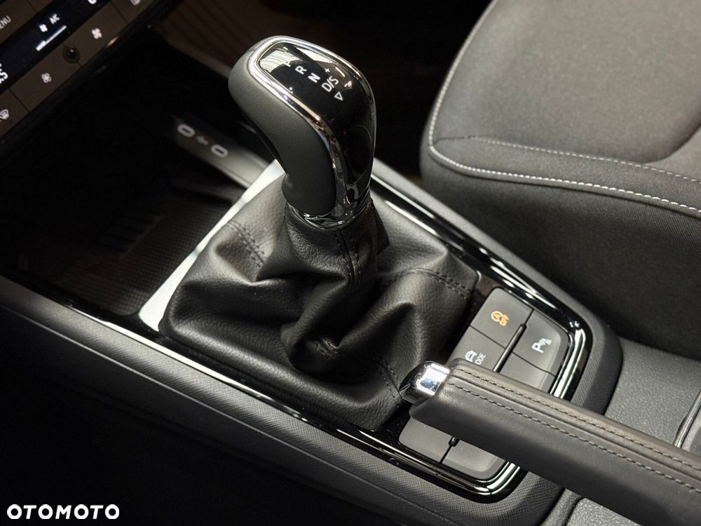 Skoda Scala 1.5 TSI Selection DSG - 33