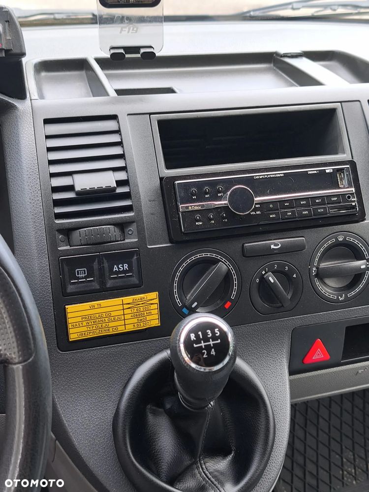 Volkswagen Transporter - 16
