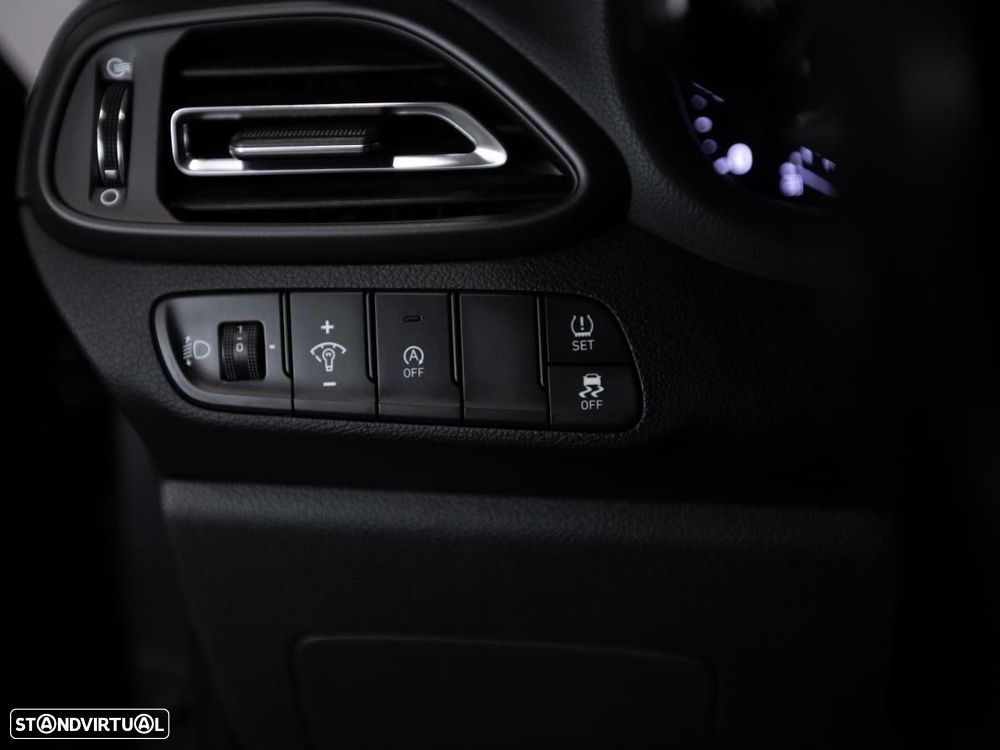 Hyundai i30 SW 1.6 CRDi Style - 14