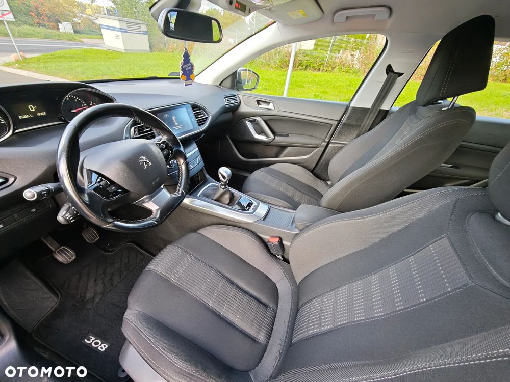 Peugeot 308 2.0 Blue HDi Allure S&S - 20