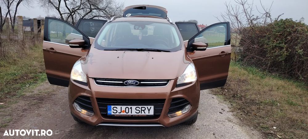 Ford Kuga 2.0 TDCi 4x4 Aut. Titanium - 4