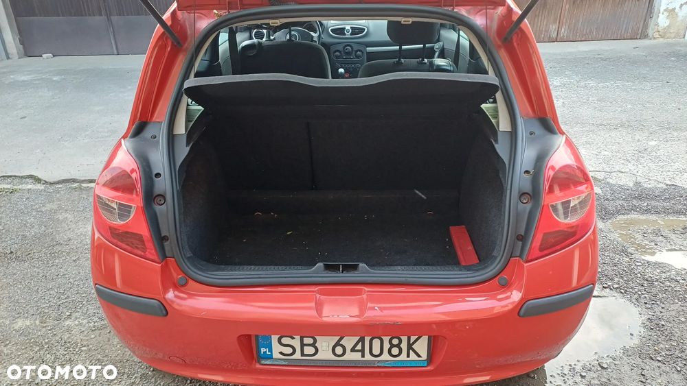 Renault Clio 1.2 16V Dynamique - 24