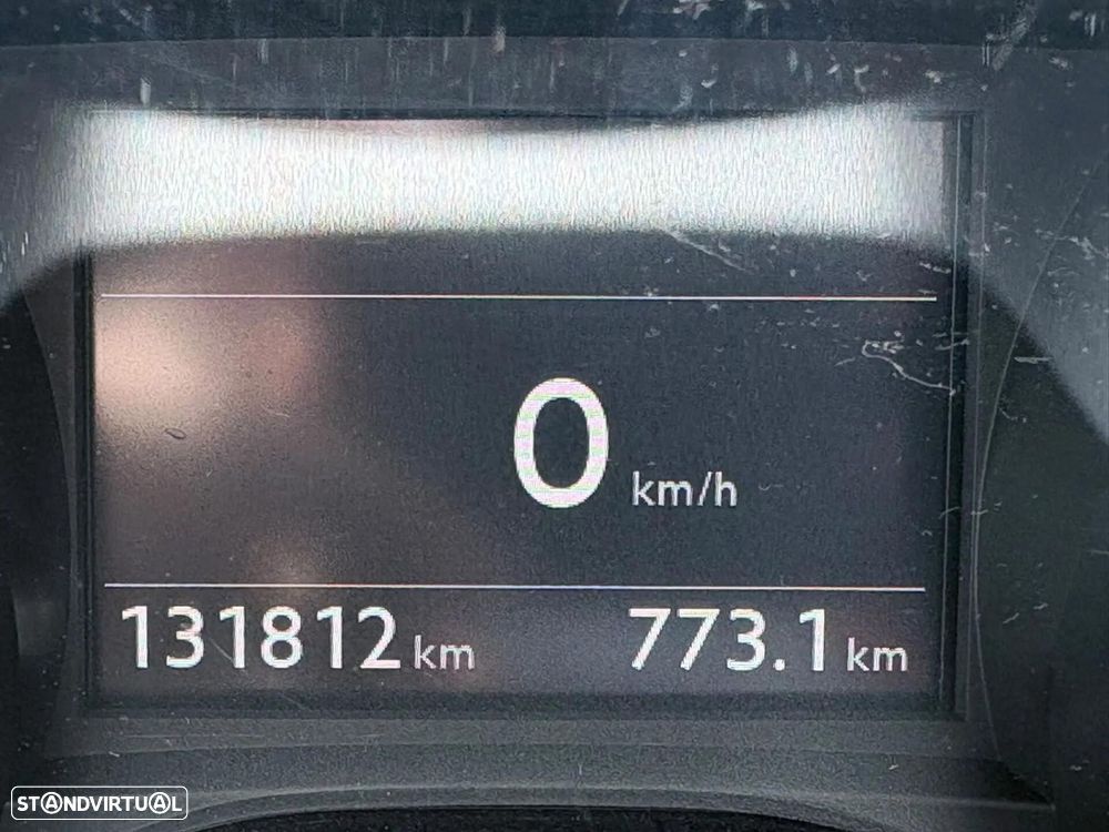 Peugeot 2008 1.6 e-HDi Allure - 9