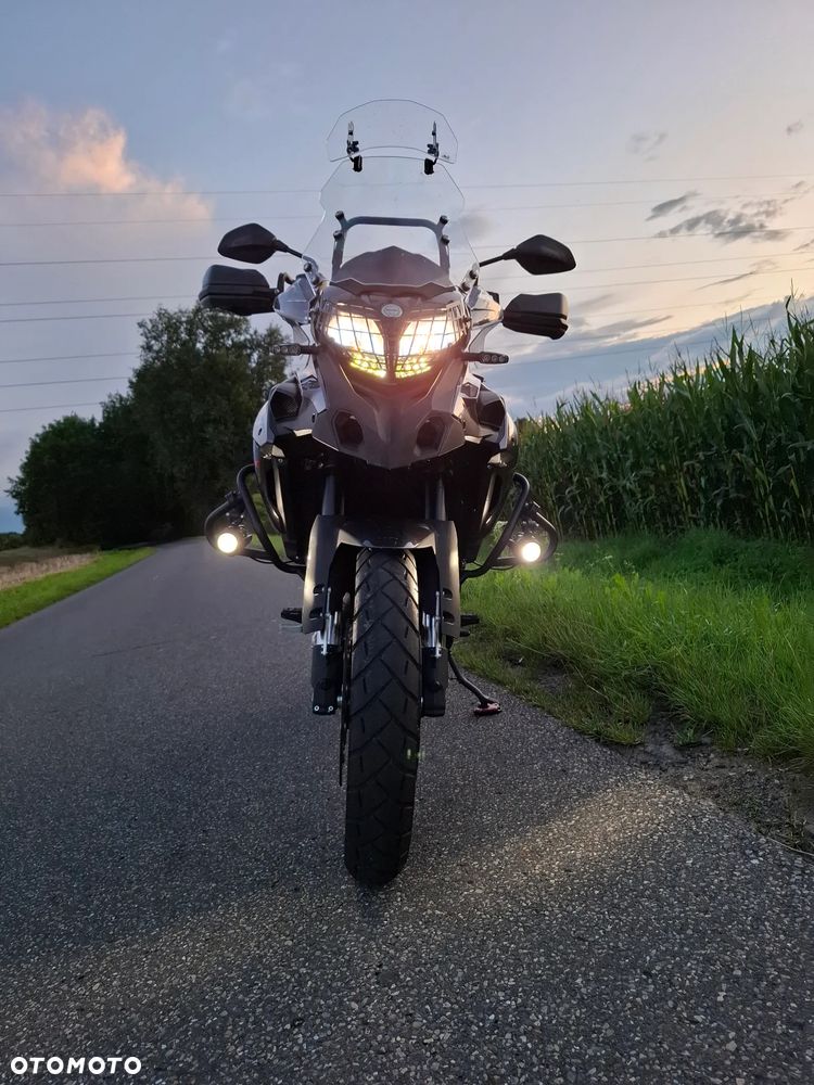 Benelli TRK 502X - 8