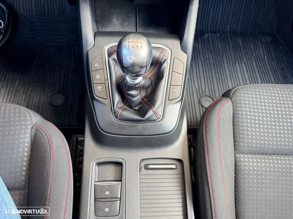 Ford Focus SW 1.0 EcoBoost ST-Line X - 31