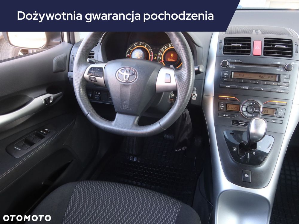 Toyota Auris - 9
