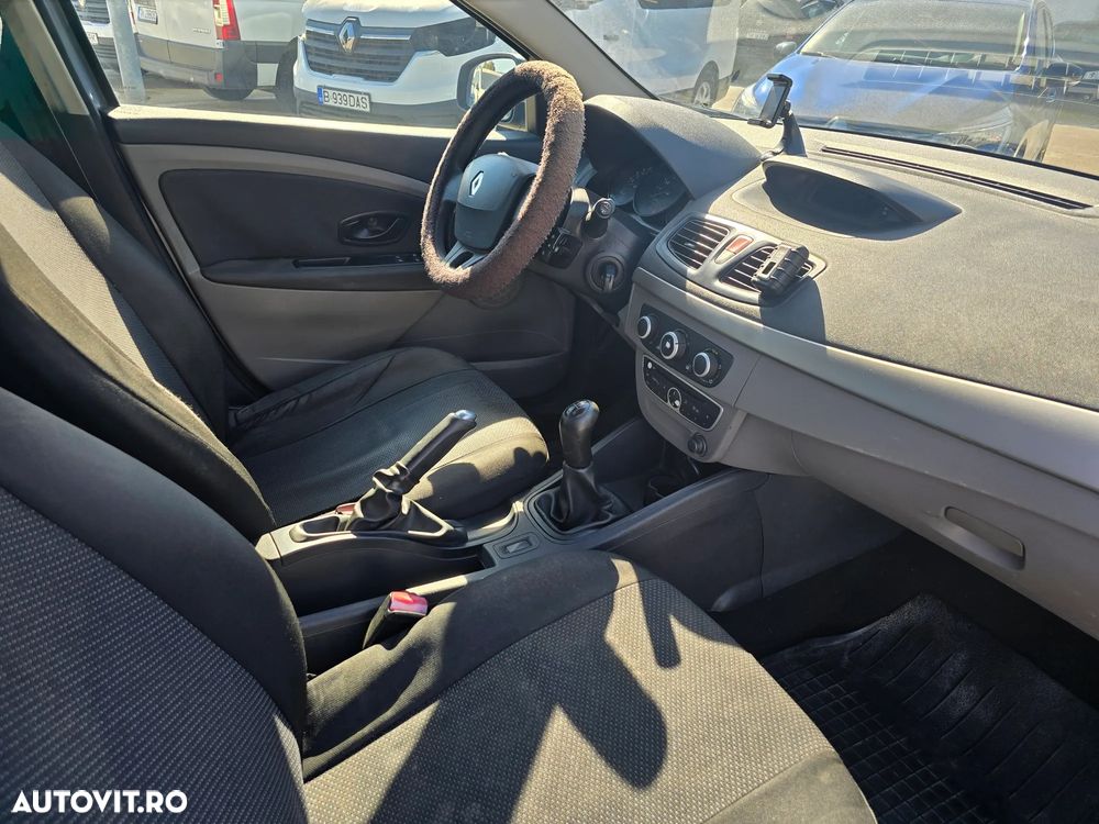 Renault Fluence - 23