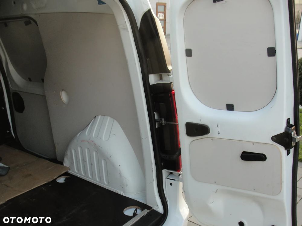 Renault Express - 19