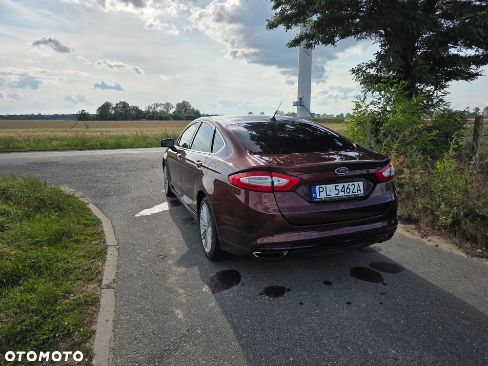 Ford Fusion - 4