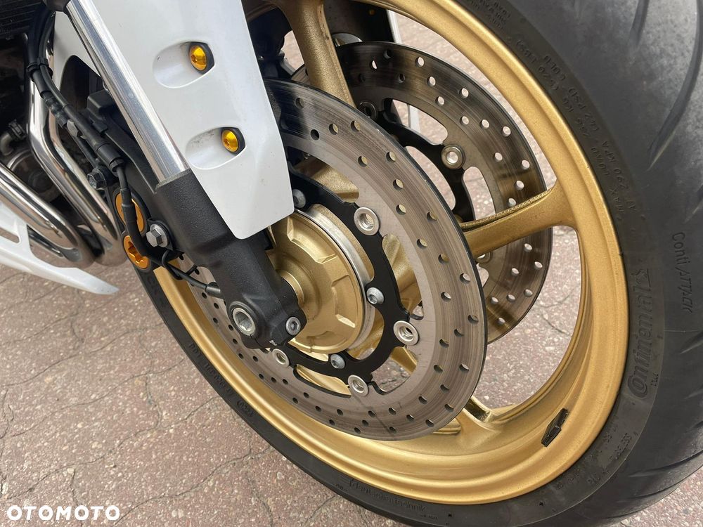 Yamaha FZ8 - 6