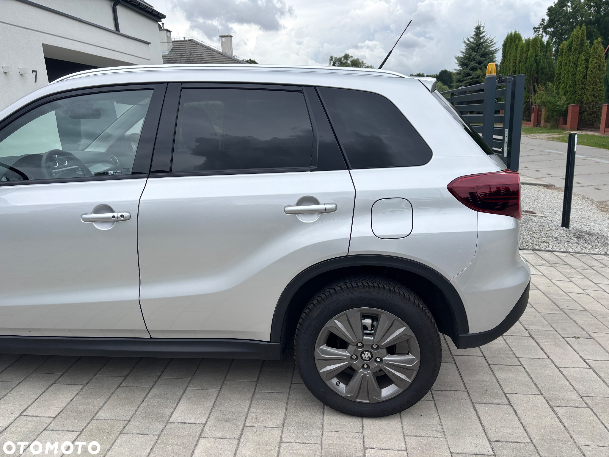Suzuki Vitara 1.5 Strong Hybrid Premium 2WD AGS - 3