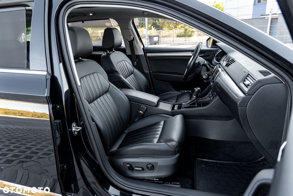 Skoda Superb 2.0 TDI 4x4 DSG Style - 26