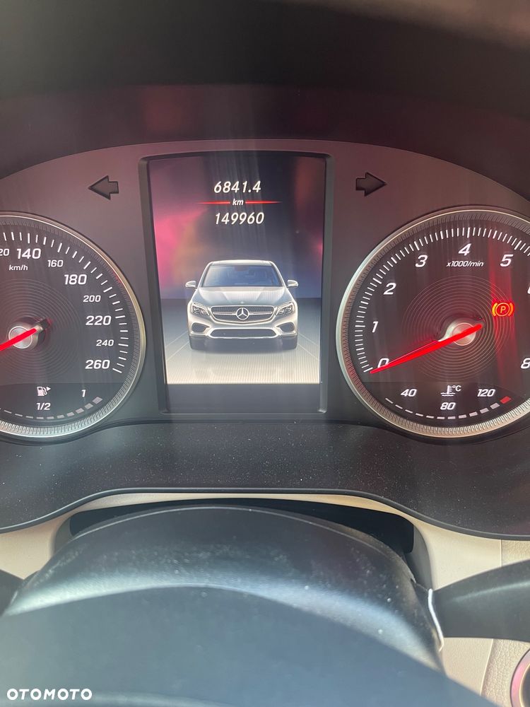 Mercedes-Benz GLC - 31