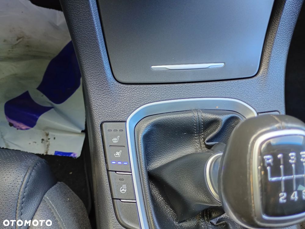 Hyundai i30 1.6 CRDI Premium - 36