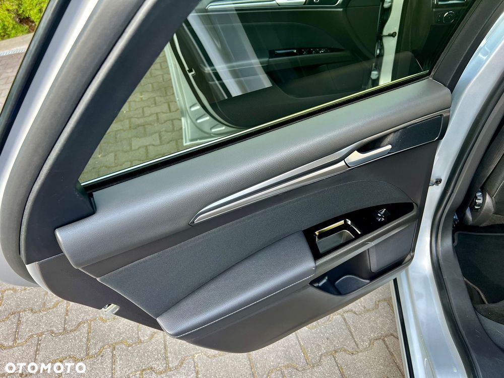 Ford Mondeo 2.0 EcoBlue Executive Plus - 19