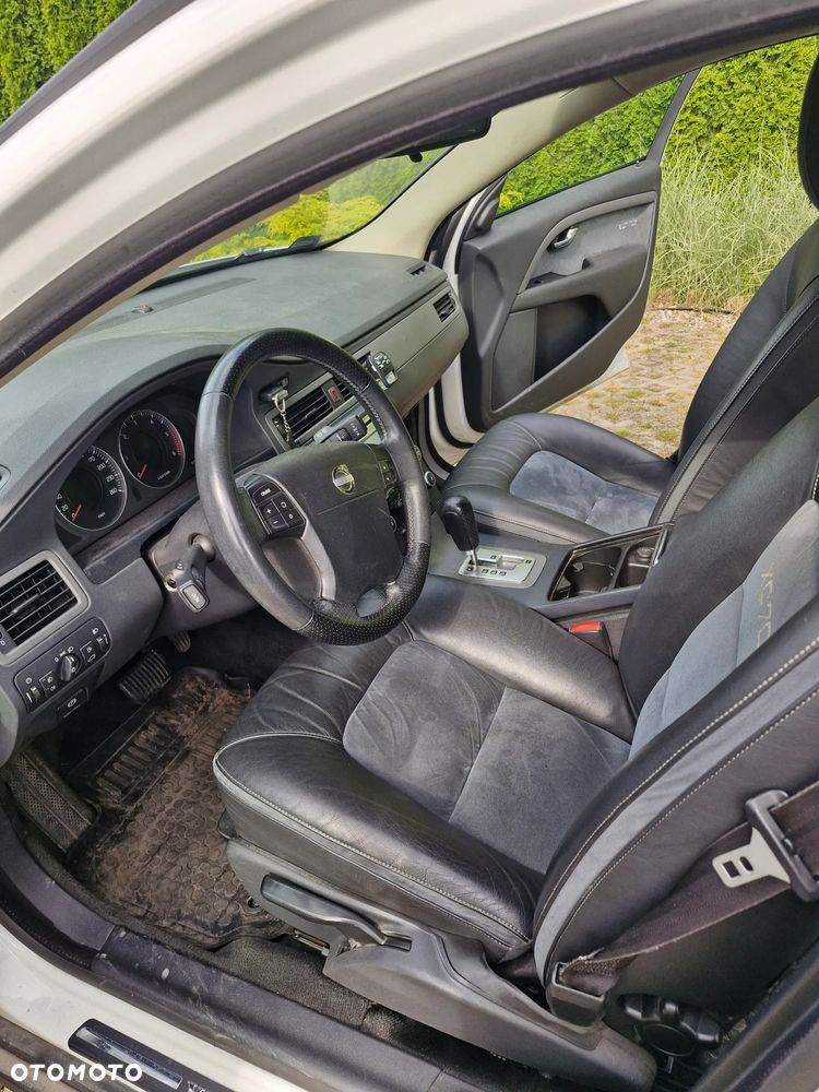 Volvo XC 70 D5 AWD Kinetic - 6