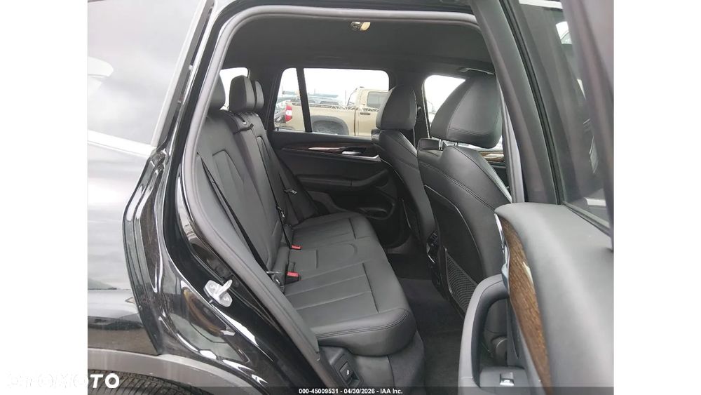 BMW X3 xDrive30i - 14