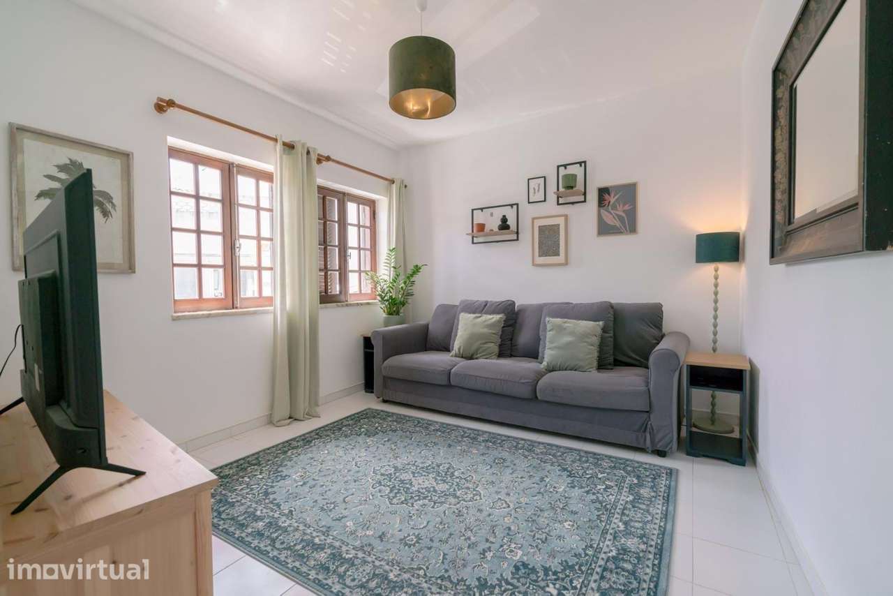 CHARMOSA CASA GEMINADA DE 3 QUARTOS E 2 c.BANHO NO CENTRO DA VILA DE B - Grande imagem: 5/26