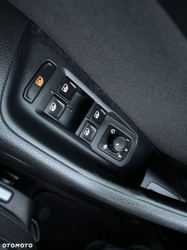 Volkswagen Passat Variant 1.8 TSI BMT Comfortline - 15