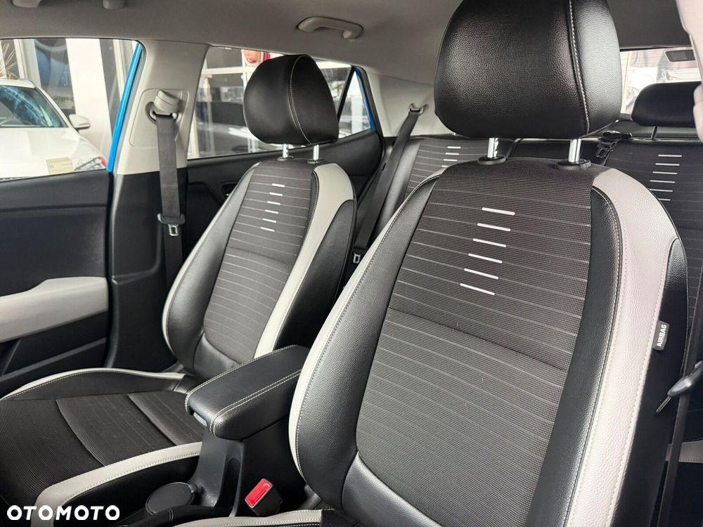 Kia Stonic - 21