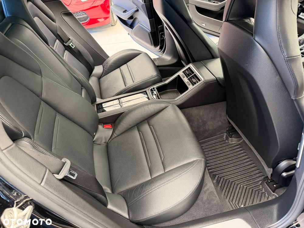 Porsche Panamera 4 Edition 10 Jahre - 9