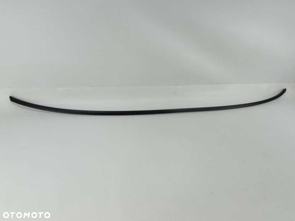 VOLVO V60 CROSS CUNTRY 10-18 USZCZELKA LISTWA SZYBY CZOLOWEJ DOLNA 30799704 - 1
