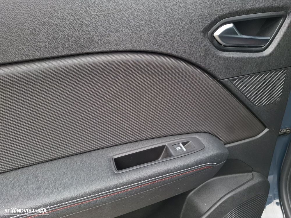 Renault Captur 1.0 TCe RS Line — fotografia 29