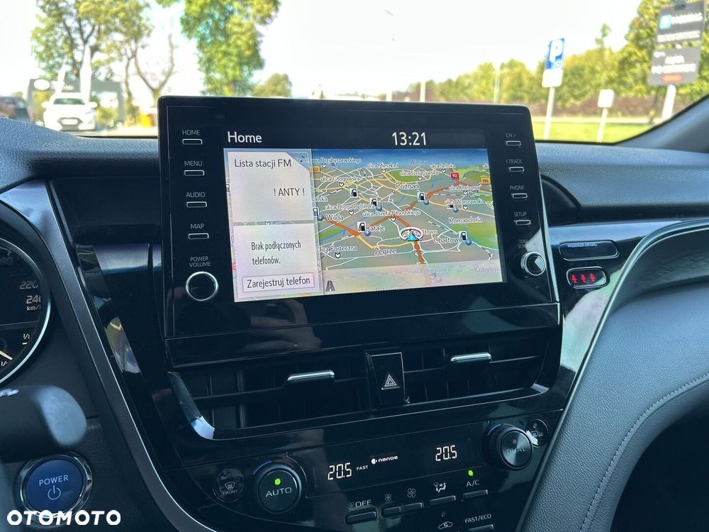 Toyota Camry 2.5 Hybrid Executive CVT - 18