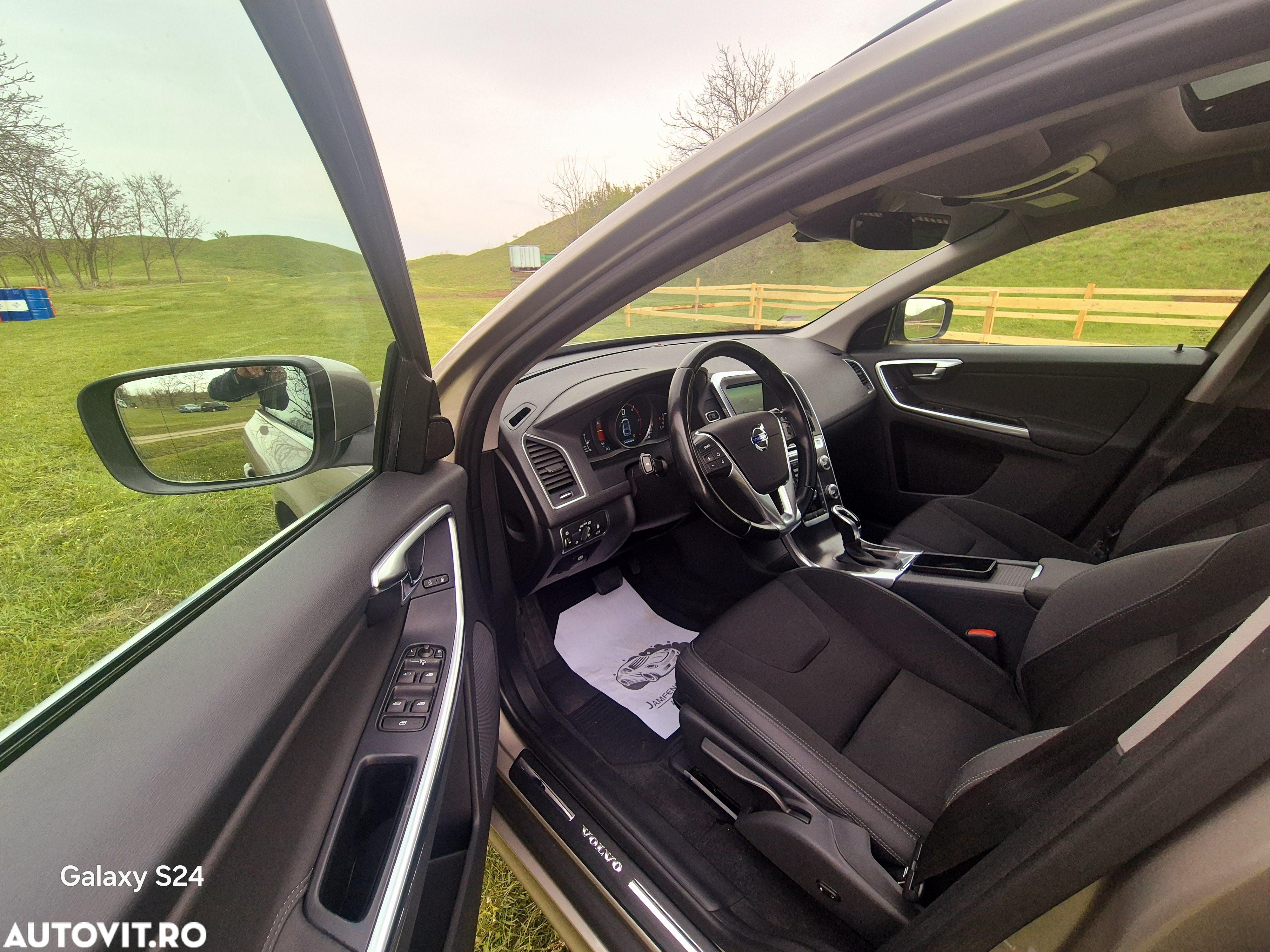 Volvo XC 60 D4 Geartronic Momentum - 9