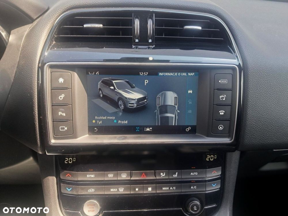 Jaguar F-Pace - 24