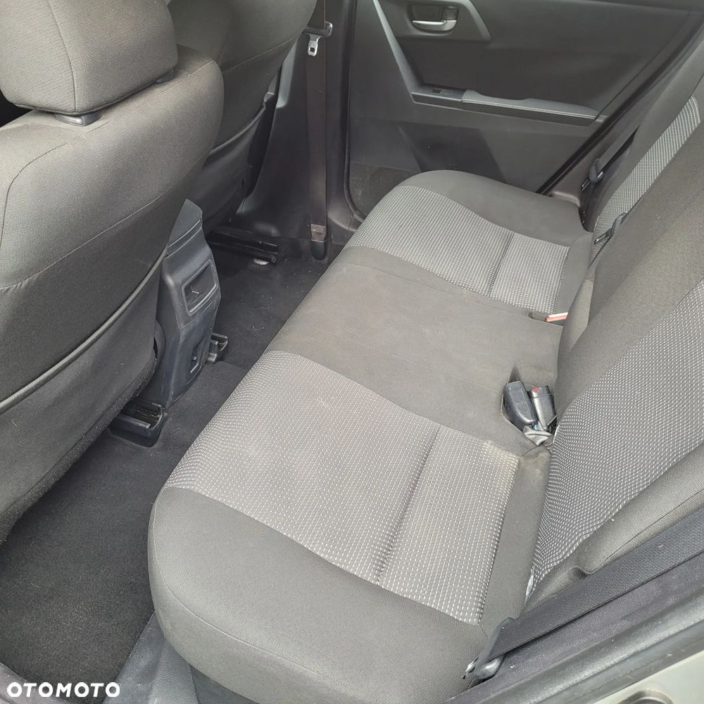 Toyota Auris - 17