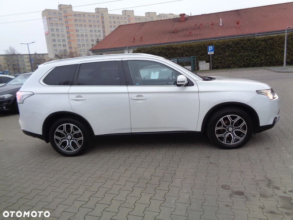 Mitsubishi Outlander 2.0 Intense Comfort 4WD CVT - 8