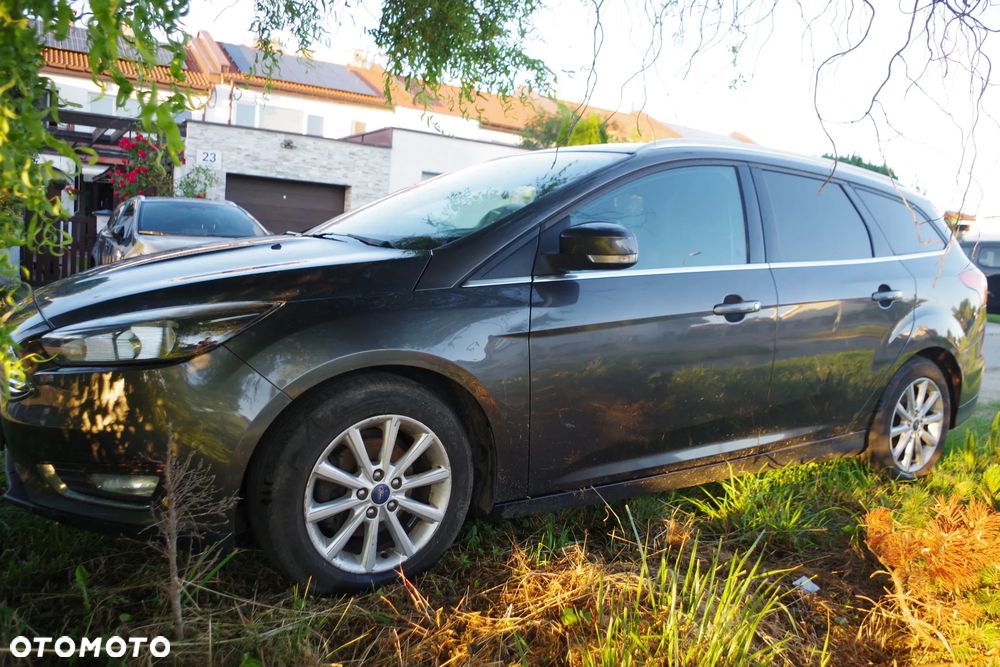 Ford Focus 1.0 EcoBoost Titanium ASS - 6