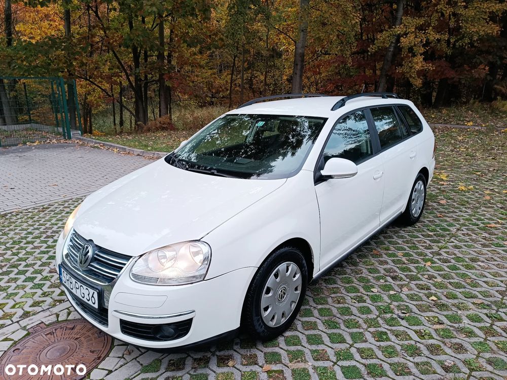 Volkswagen Golf - 1